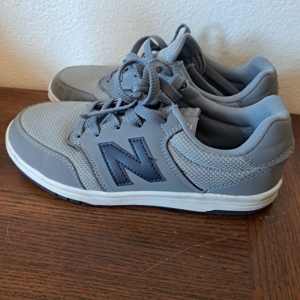 New Balance 425 Grey Navy Blue Sneakers AM425STL Kids Size 5 Wide 2E